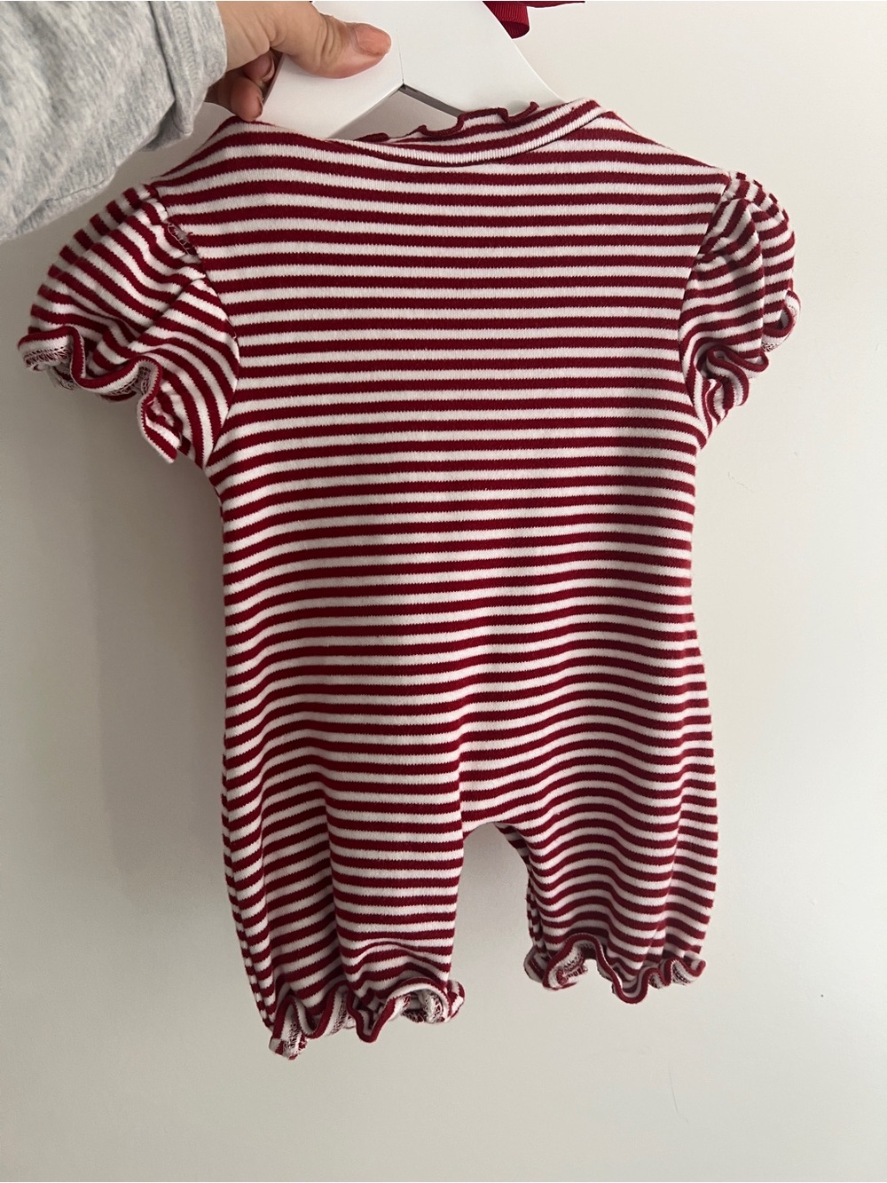 OU Ruffled Baby romper like new - Picture 6 of 6